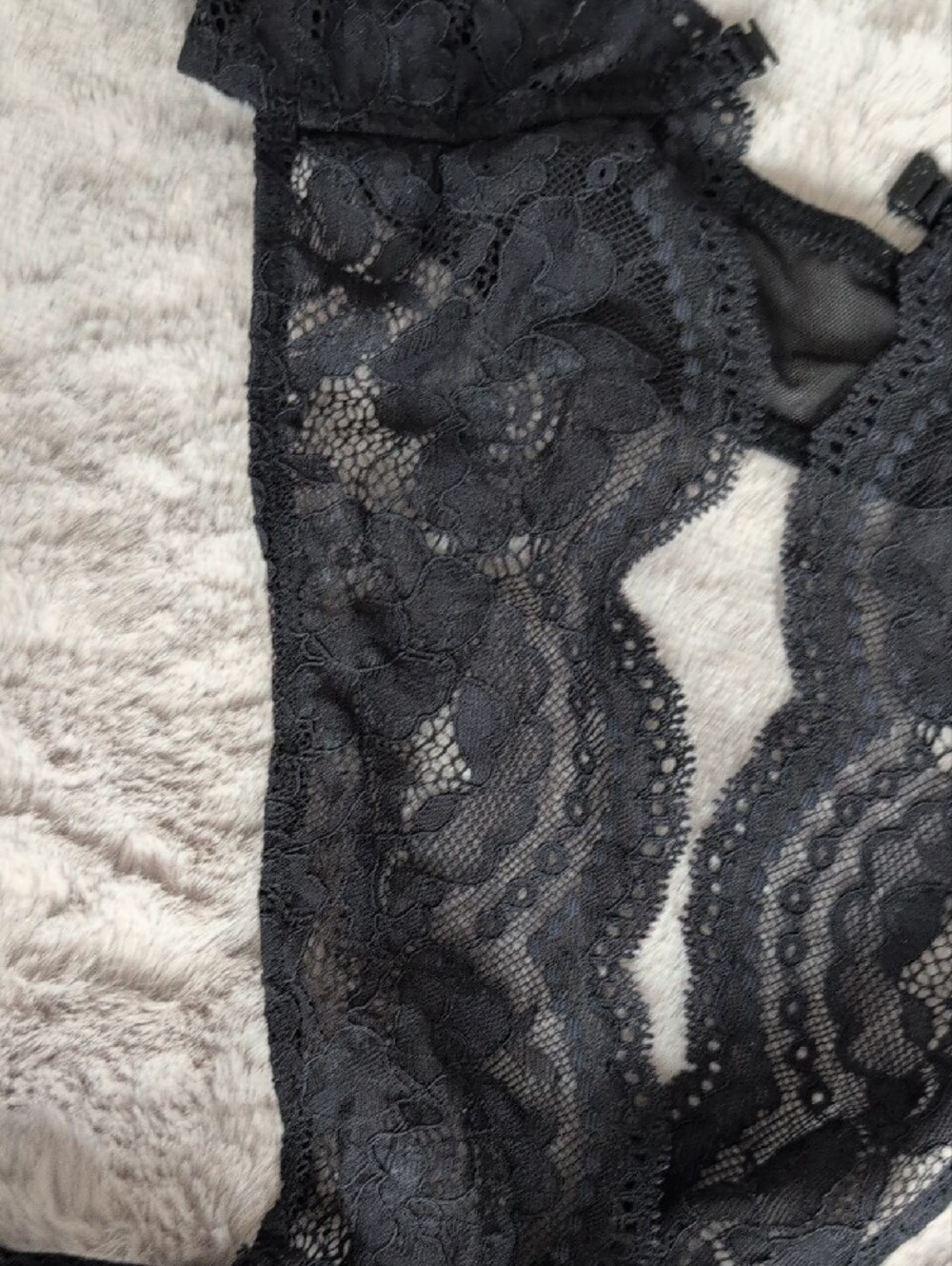 La SENZA Black Lace Plunge Teddy Bodysuit - Picture 6 of 13